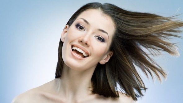 5 أسباب لتساقط الشعر لدى النساء بين الصح والخطأ