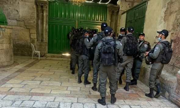 القدس: الاحتلال يقتل شابا لمجرّد الاشتباه بحمله مسدسا