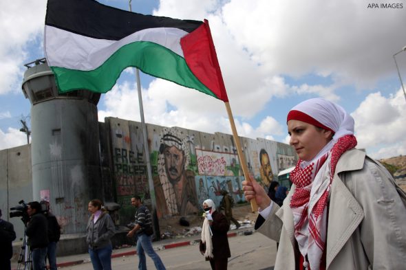 الاحصاء : يستعرض أوضاع المرأة الفلسطينية عشية يوم المرأة واحصائيات تشير الى تحسن في بعض القضايا